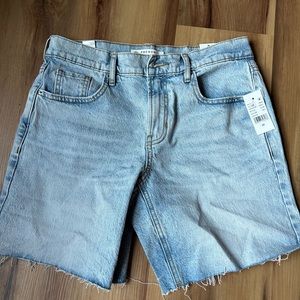 💗light wash denim shorts